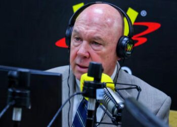 John McNamara admitió contactos de EEUU con Nicolás Maduro y María Corina Machado