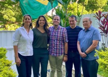 Comando Con Venezuela confirma rescate de opositores asilados en embajada argentina en Caracas