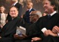 La Corte Suprema respalda a Trump y permite acelerar deportaciones a terceros países