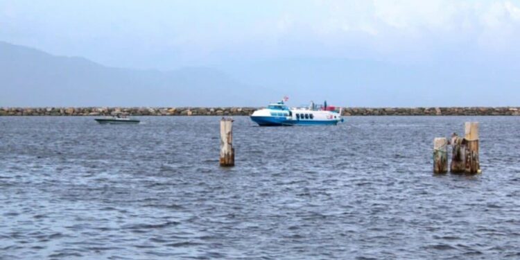 Trinidad y Tobago amenazó con usar su “fuerza letal” contra embarcaciones no autorizadas que ingresen desde Venezuela