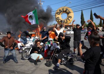 Esto es todo lo que hay que saber hasta el momento sobre las protestas anti-ICE en Los Ángeles