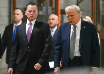 Richard Grenell negocia en secreto con Nicolás Maduro sin el consentimiento de Donald Trump