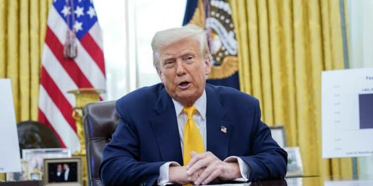 Administración Trump elabora una norma para impedir que los solicitantes de asilo obtengan permisos de trabajo