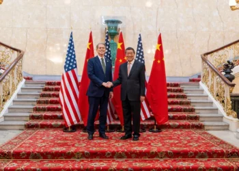 Estados Unidos y China reanudan sus negociaciones comerciales en Londres