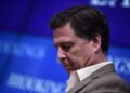 El FBI abrió una investigación contra Comey y el exdirector de la CIA John Brennan por posibles irregularidades en el caso Trump-Russia