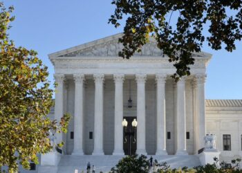 Victoria clave para Trump: la Corte Suprema permite avanzar con su plan de recorte federal