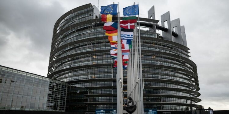 Parlamento Europeo incluye a Venezuela en lista de alto riesgo por blanqueo y financiación del terrorismo