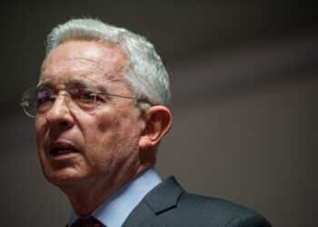 El expresidente Álvaro Uribe es condenado a 12 años de prisión domiciliaria inmediata