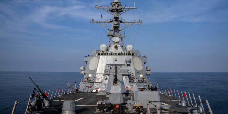 El Pais: La amenaza militar de Estados Unidos contra Venezuela fortalece los casos de asilo de miles de inmigrantes