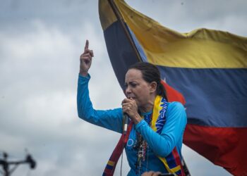 María Corina Machado insta a la comunidad internacional a seguir el ejemplo de EE. UU. y repudiar a Maduro